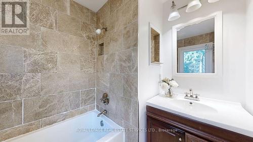 19 Strathgowan Crescent, Toronto, ON - Indoor Photo Showing Bathroom