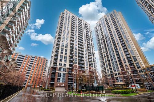 1605 - 5 MICHAEL POWER PLACE  Toronto, ON M9A 0A3