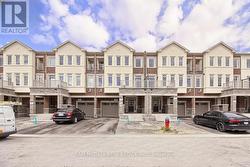 34 PAISLEY DRIVE Bradford West Gwillimbury, ON L3Z 4P2