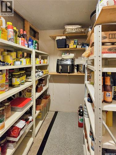 439 Braemar Court, Saskatoon, SK - Indoor With Storage