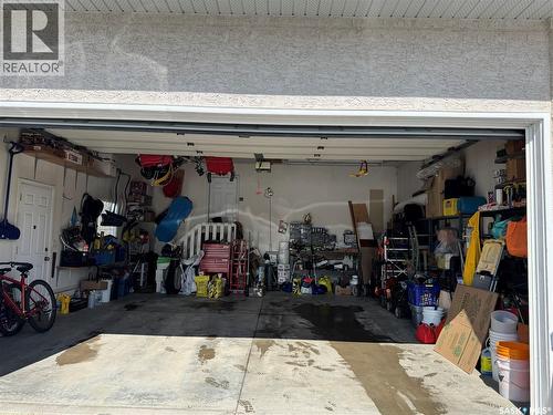 439 Braemar Court, Saskatoon, SK - Indoor Photo Showing Garage