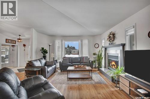 439 Braemar Court, Saskatoon, SK - Indoor Photo Showing Living Room With Fireplace