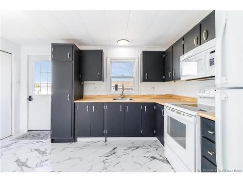 2 Macintosh St, Fredericton, NB 