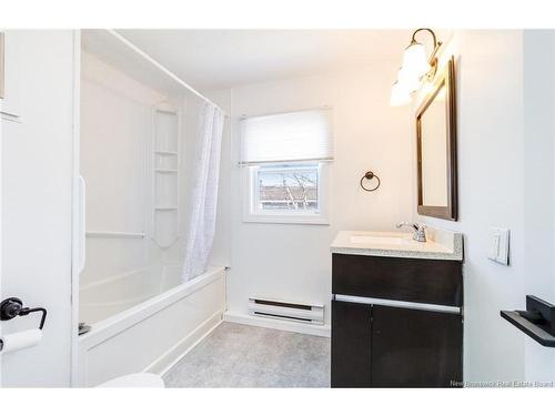 2 Macintosh St, Fredericton, NB 