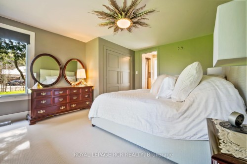 9658 Second Line, Milton, ON - Indoor Photo Showing Bedroom