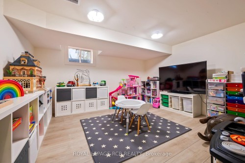 9658 Second Line, Milton, ON - Indoor Photo Showing Other Room