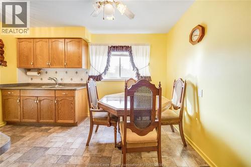 2693 Meadowbrook Lane, Windsor, ON - Indoor Photo Showing Dining Room
