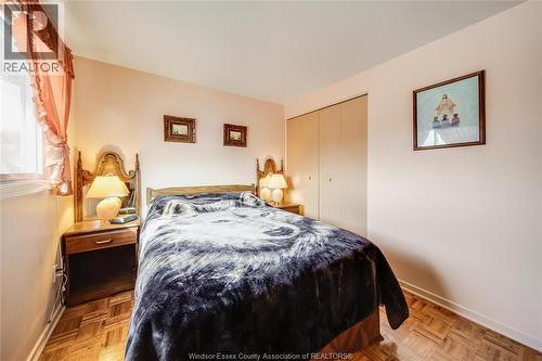 2693 Meadowbrook Lane, Windsor, ON - Indoor Photo Showing Bedroom
