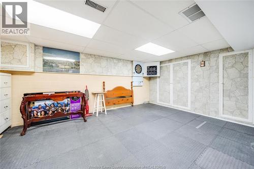 2693 Meadowbrook Lane, Windsor, ON - Indoor