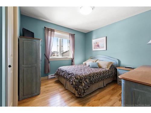 77 Jeannette St, Dieppe, NB 
