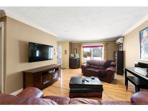 77 Jeannette St, Dieppe, NB 