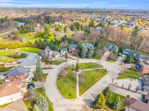 70 English Daisy Court, Vaughan, ON - Outdoor With View