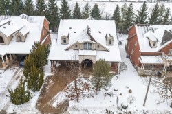 1592 Hallstone Road Brampton, ON L6Y 5K8