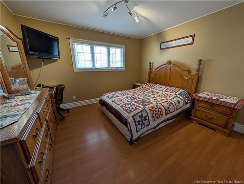 562 Fleet, Bathurst, NB 