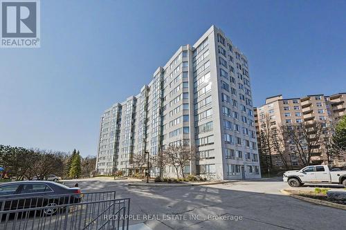 1106 - 270 DAVIS DRIVE  Newmarket, ON L3Y 8K2
