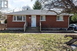 134 DAVID DRIVE E  Ottawa, ON K2G 2N9