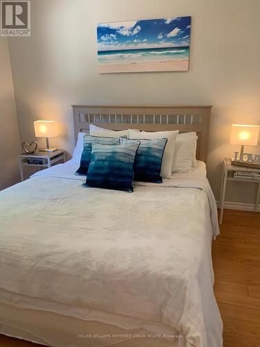 1833 Tiny Beaches Road S, Tiny, ON - Indoor Photo Showing Bedroom