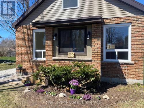 38 ADAIR STREET  Orillia, ON L3V 2X2
