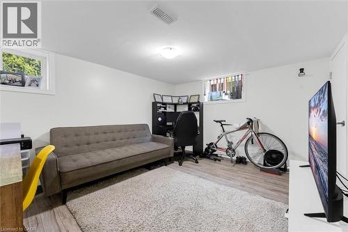 406 East 43Rd Street, Hamilton, ON - Indoor