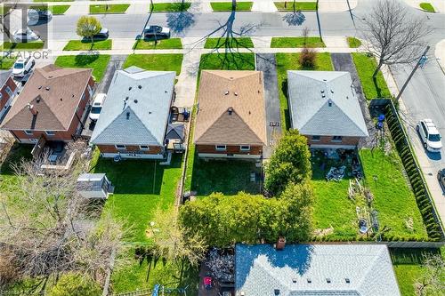 Image quality insufficient for description - 406 East 43Rd Street, Hamilton, ON - Outdoor