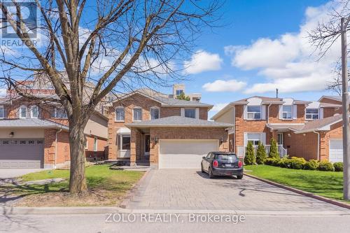 19 HODGSON STREET  Brampton, ON L6Y 3G8