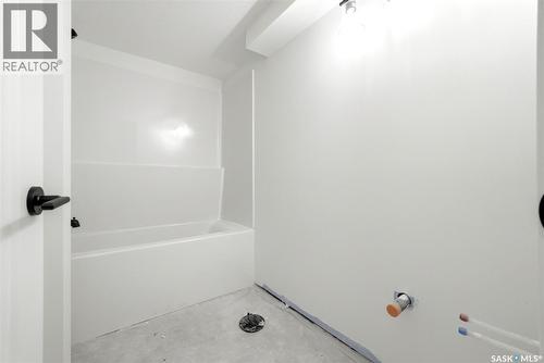 3023 Regina Avenue, Regina, SK - Indoor Photo Showing Other Room