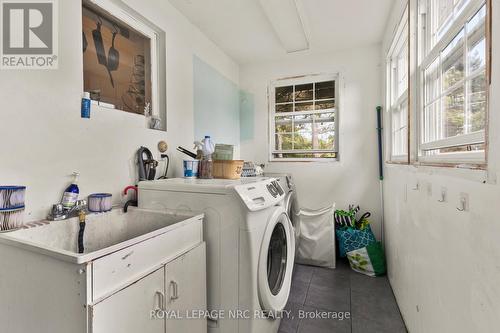 3436 Rittenhouse Road, Lincoln (Lincoln-Jordan/Vineland), ON - Indoor Photo Showing Laundry Room