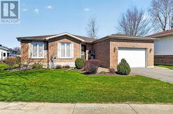 674 HAMILTON CRESCENT Cornwall, ON K6H 7B5