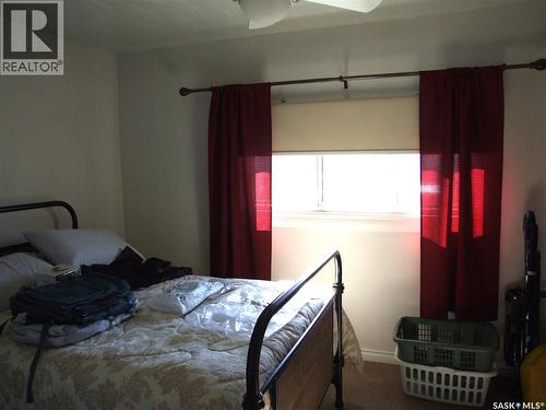 561 Dome Crescent, Burstall, SK - Indoor Photo Showing Bedroom