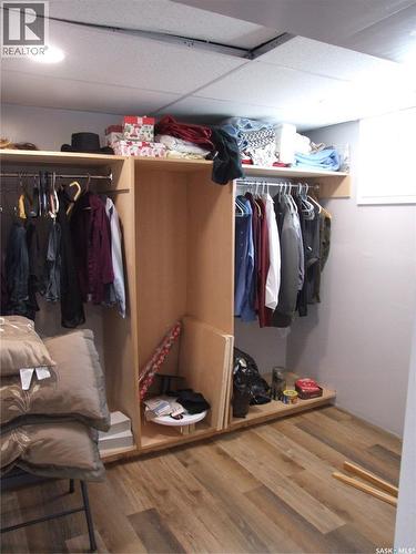 561 Dome Crescent, Burstall, SK - Indoor With Storage