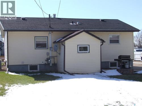 561 Dome Crescent, Burstall, SK - Outdoor With Exterior