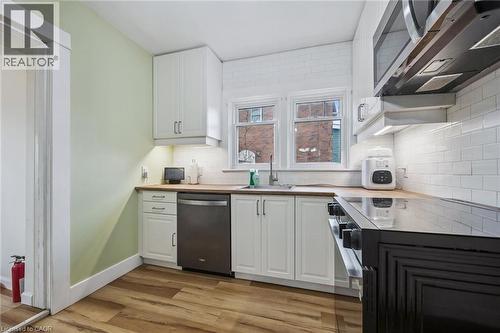 9 Spadina Road E, Kitchener, ON - Indoor Photo Showing Kitchen