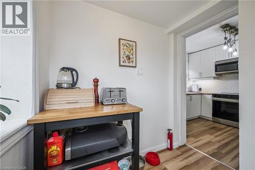9 Spadina Road E, Kitchener, ON - Indoor