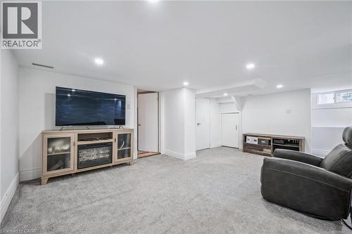 9 Spadina Road E, Kitchener, ON - Indoor
