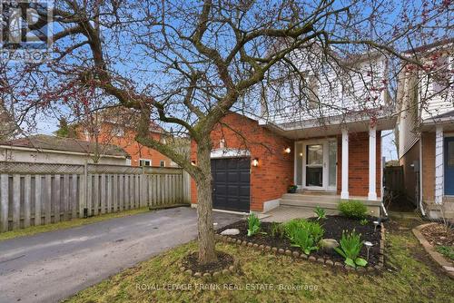 9 BROWNSTONE CRESCENT  Clarington (Courtice), ON L1E 2Y1