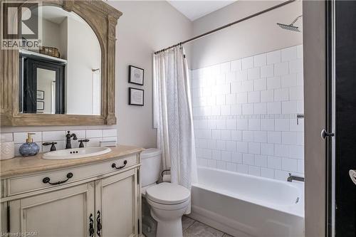 62 Liberty Street, Hamilton, ON - Indoor Photo Showing Bathroom