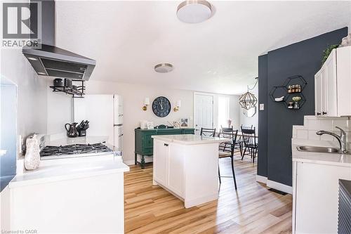 62 Liberty Street, Hamilton, ON - Indoor Photo Showing Kitchen