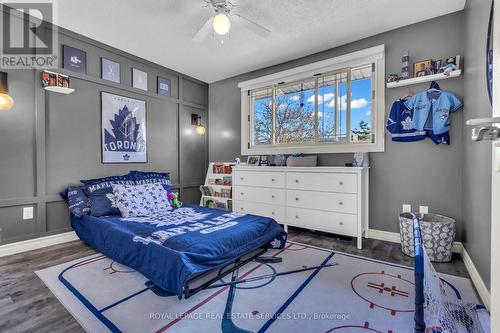 24 Shuh Avenue, Kitchener, ON - Indoor Photo Showing Bedroom