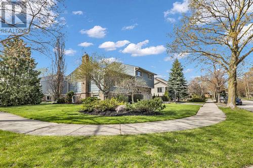 24 Shuh Avenue, Kitchener, ON - Outdoor