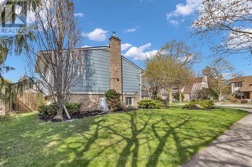 24 Shuh Avenue, Kitchener, ON - Outdoor