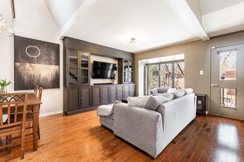 11364 Rue Meunier  Montréal (Ahuntsic-Cartierville), QC H3L 2Z6