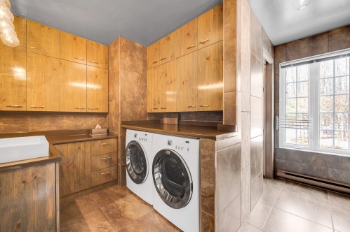 Salle de bains - 5072 Ch. Lost River, Harrington, QC - Indoor Photo Showing Laundry Room