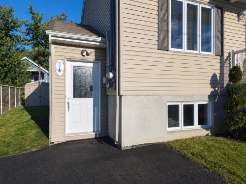 Façade - 176 60E Avenue, Pointe-Calumet, QC - Outdoor With Exterior