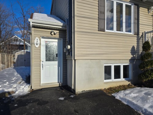 Façade - 176 60E Avenue, Pointe-Calumet, QC - Outdoor With Exterior