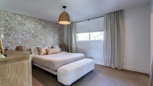 4445 Gordon Drive, Kelowna, BC 
