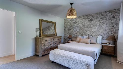 4445 Gordon Drive, Kelowna, BC 