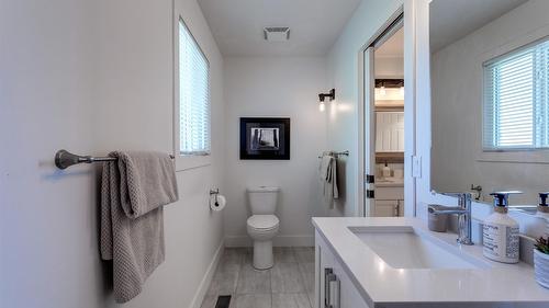 4445 Gordon Drive, Kelowna, BC 