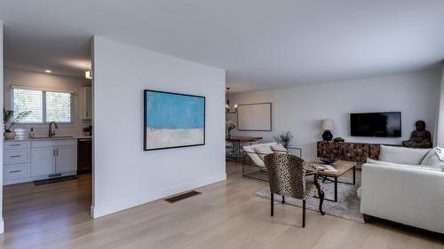 4445 Gordon Drive, Kelowna, BC 