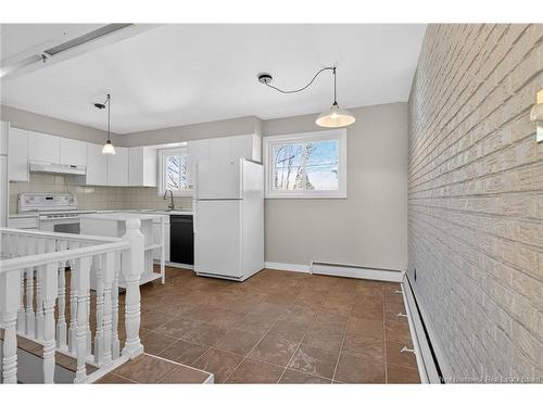 21 Downsview Ave, Moncton, NB 