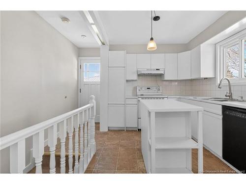 21 Downsview Ave, Moncton, NB 